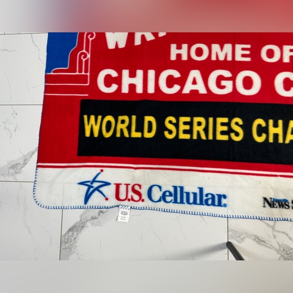 Chicago Cubs World Series Champions Throw Blanket - Picture 3 of 11